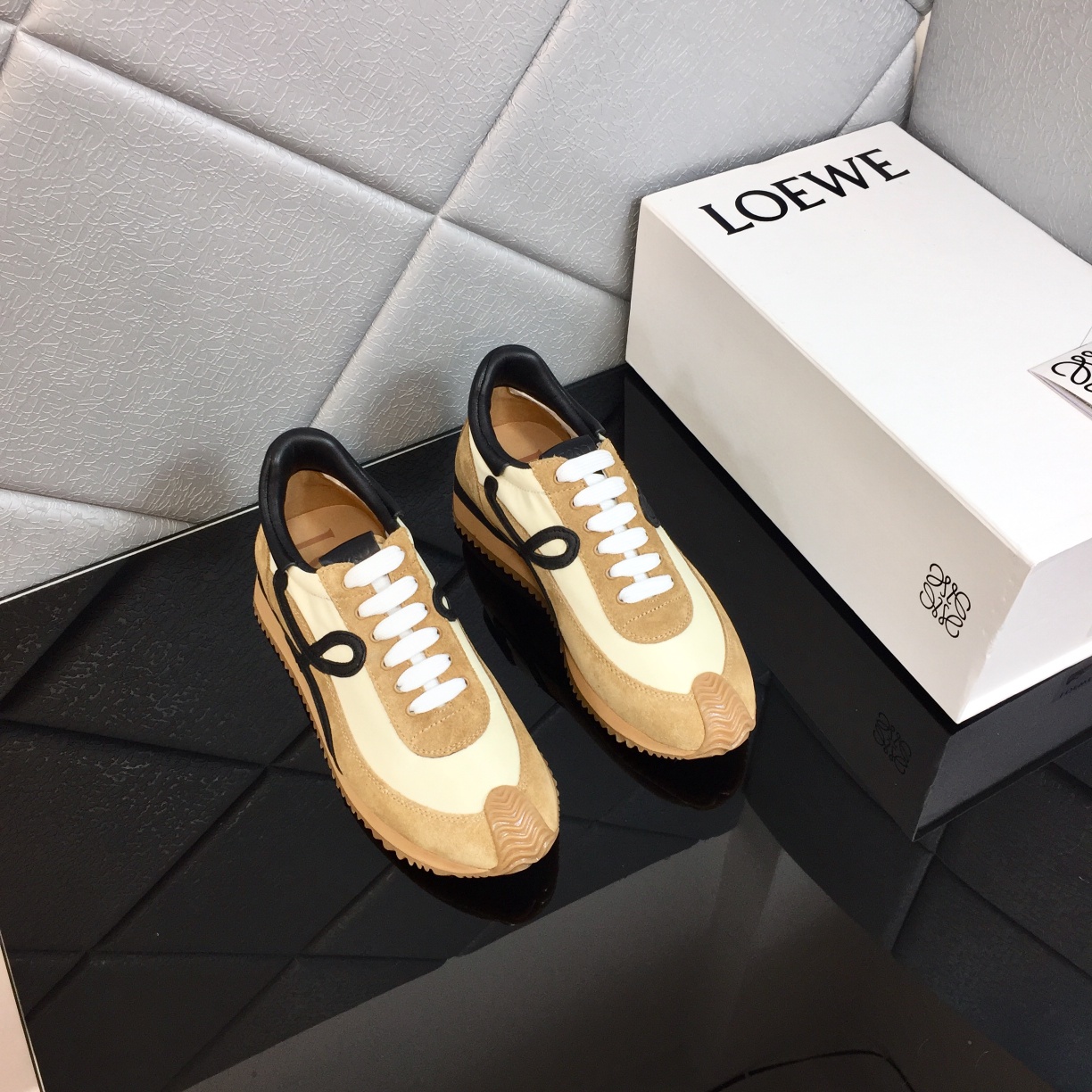 Loewe Flow Runner In Calfskin - PerfectKickZ
