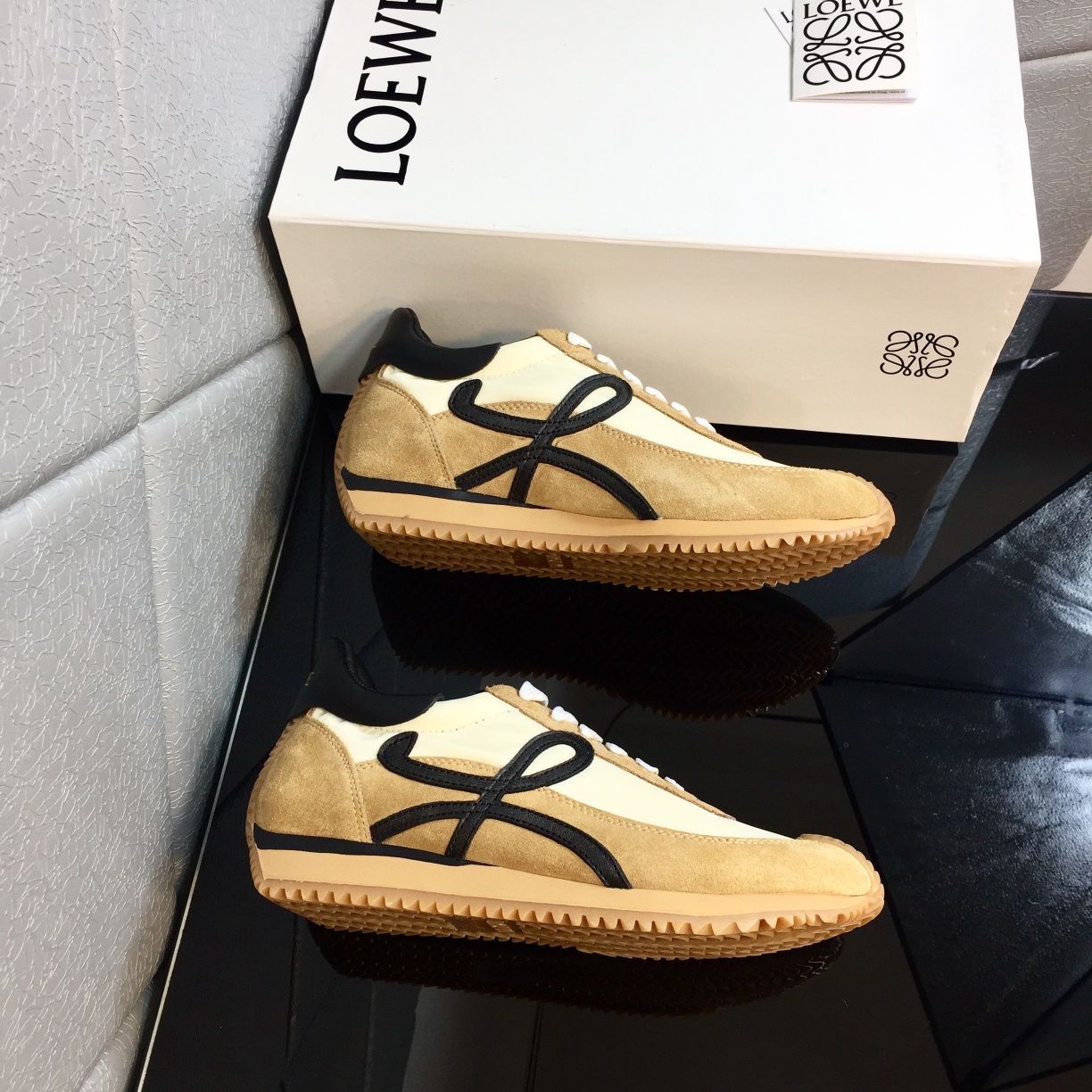 Loewe Flow Runner In Calfskin - PerfectKickZ