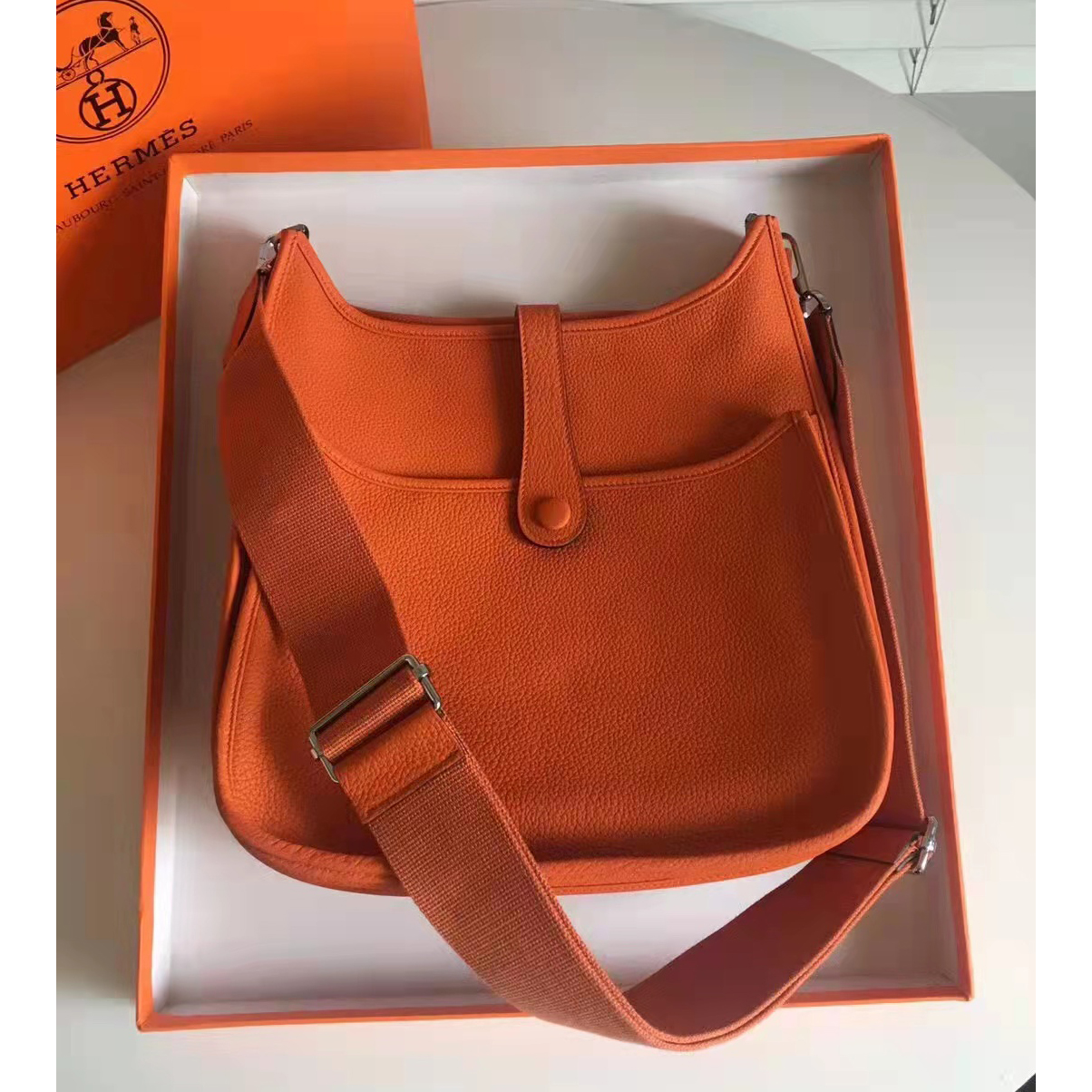 Hermes Shoulder Bag （28-30-9CM） - PerfectKickZ