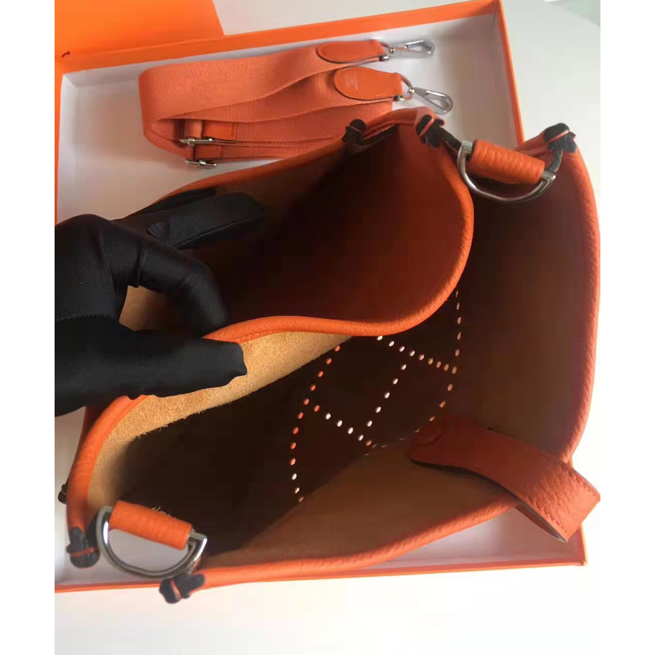 Hermes Shoulder Bag （28-30-9CM） - PerfectKickZ