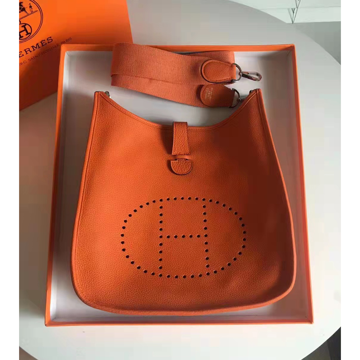 Hermes Shoulder Bag （28-30-9CM） - PerfectKickZ