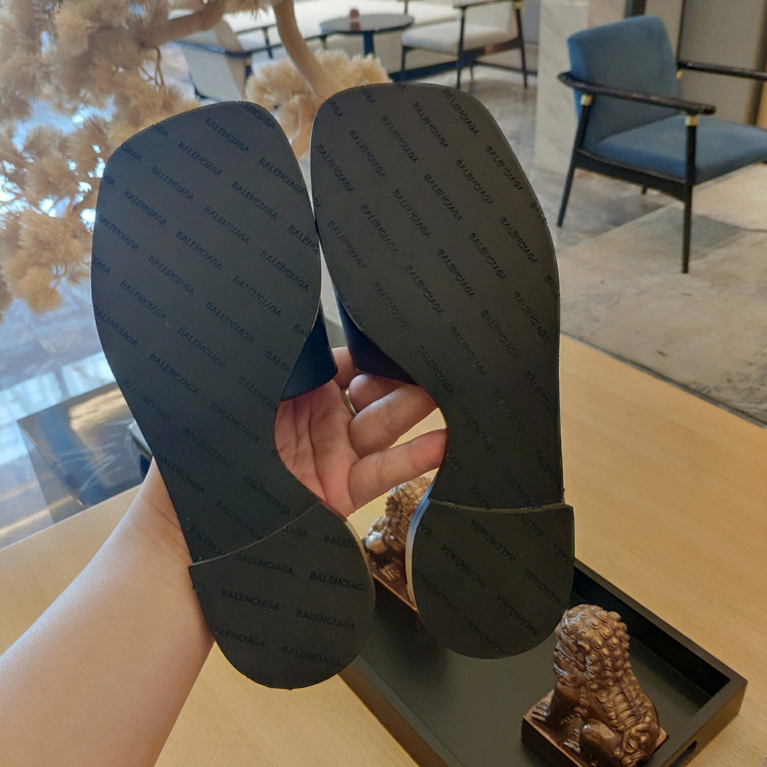 Balenciaga Logo Leather Slide Sandal - PerfectKickZ