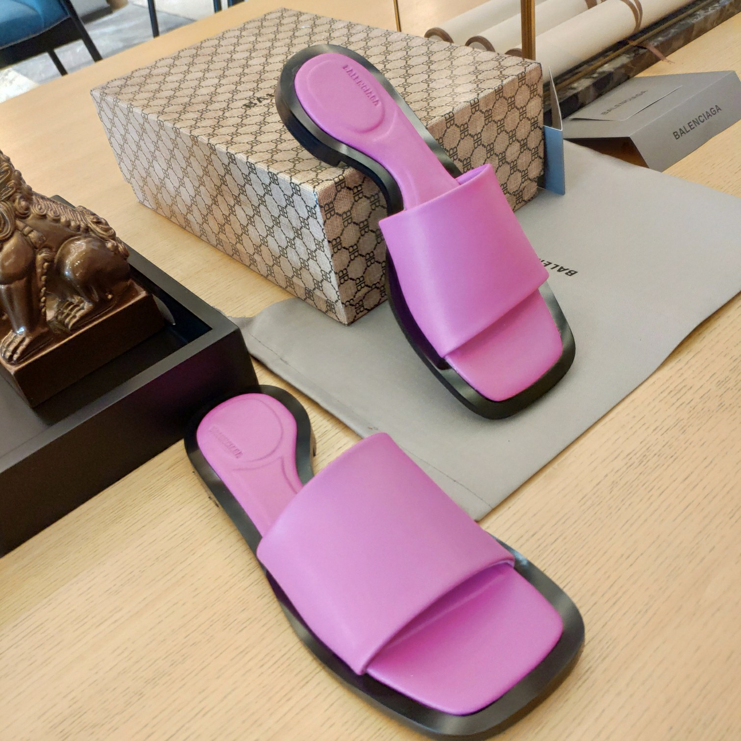 Balenciaga Logo Leather Slide Sandal - PerfectKickZ