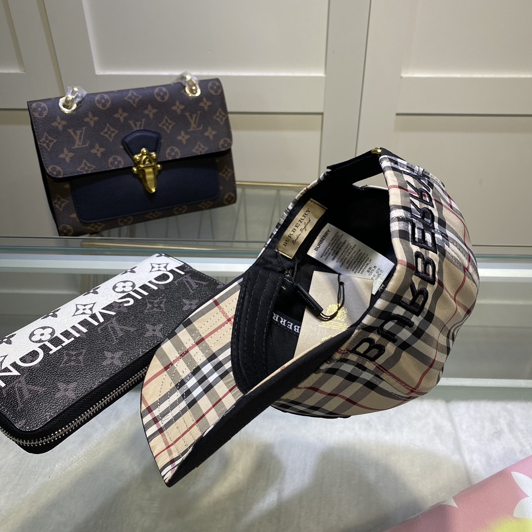 Burberry Monogram Motif Icon Stripe Baseball Cap - 