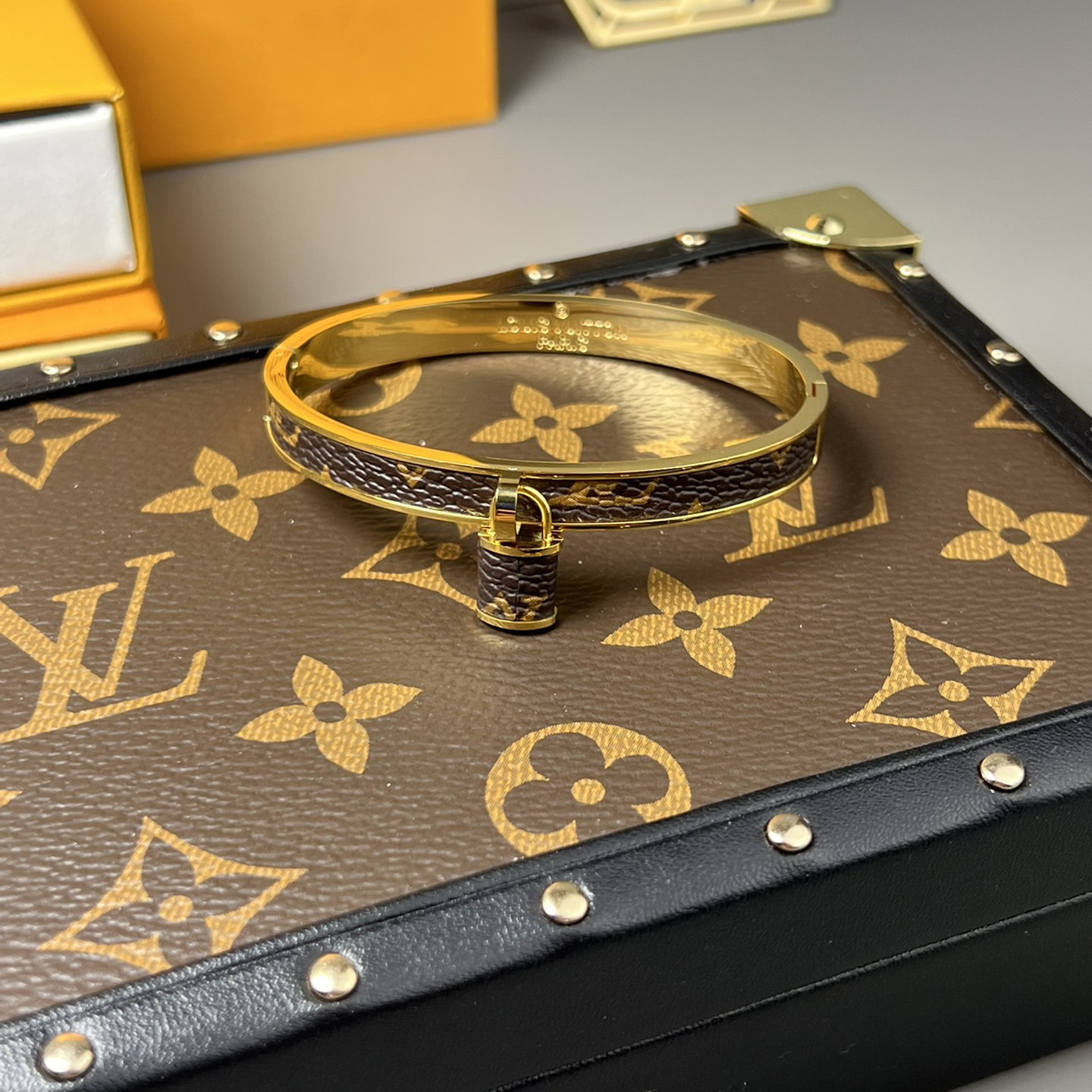 Louis Vuitton Bracelet - PerfectKickZ