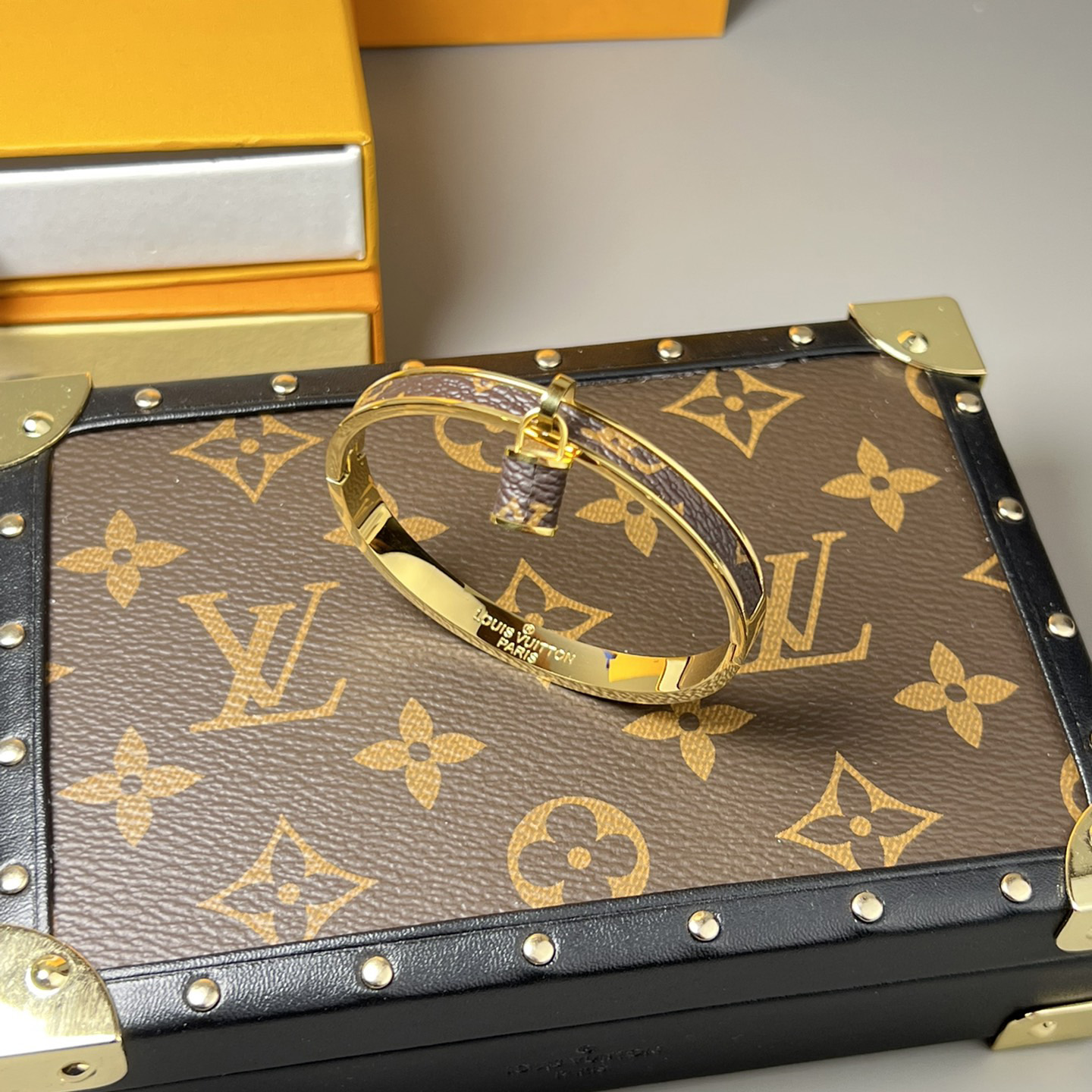Louis Vuitton Bracelet - PerfectKickZ