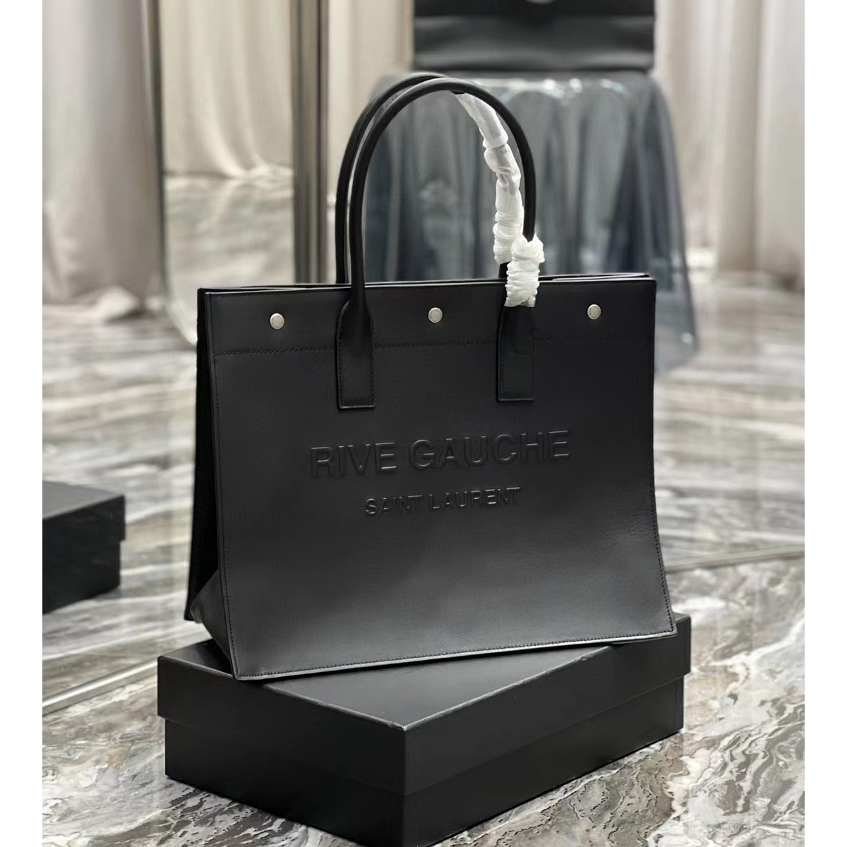 Saint Laurent Rive Gauche Small Tote Bag In Smooth Leather(39-31-18cm) - 