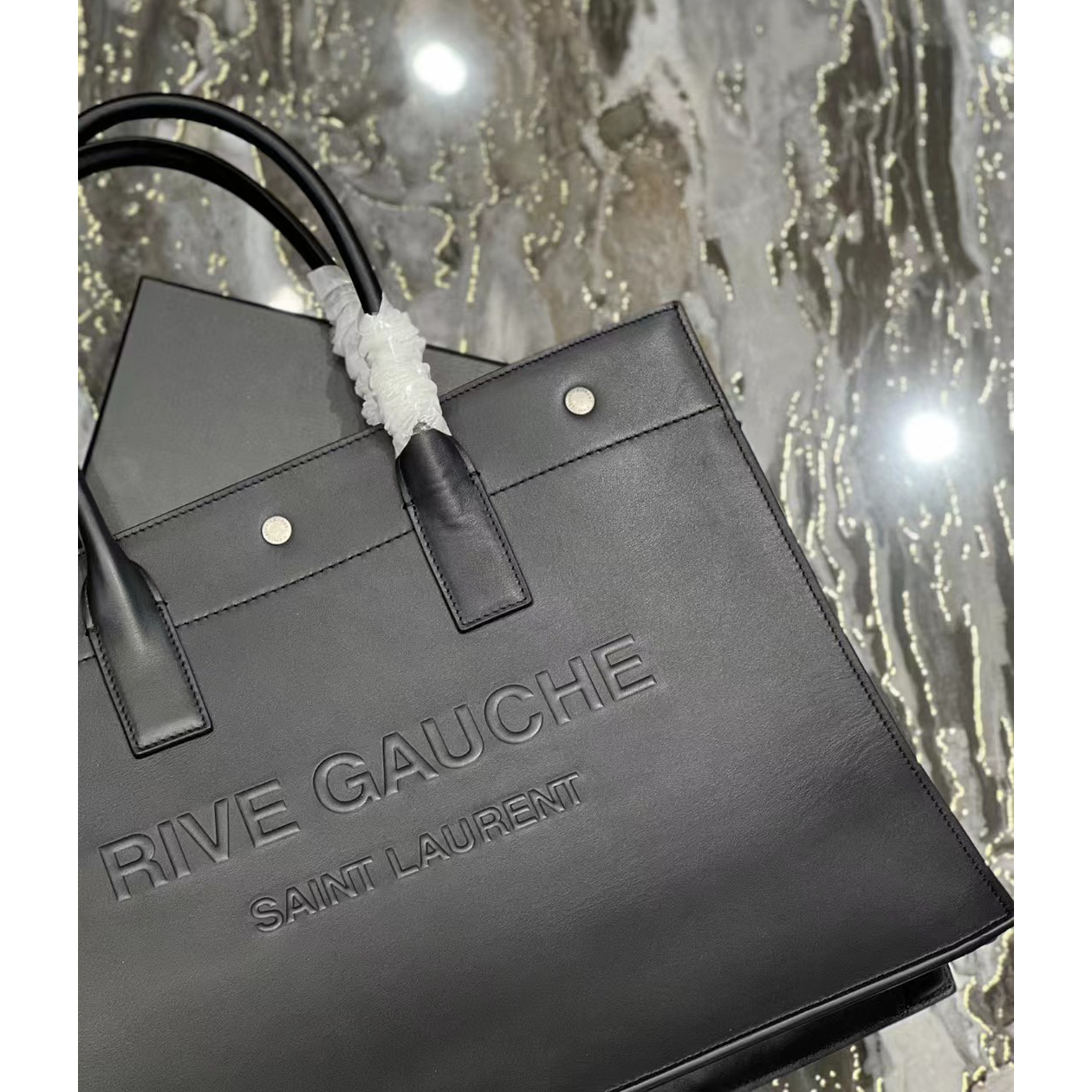 Saint Laurent Rive Gauche Small Tote Bag In Smooth Leather(39-31-18cm) - 