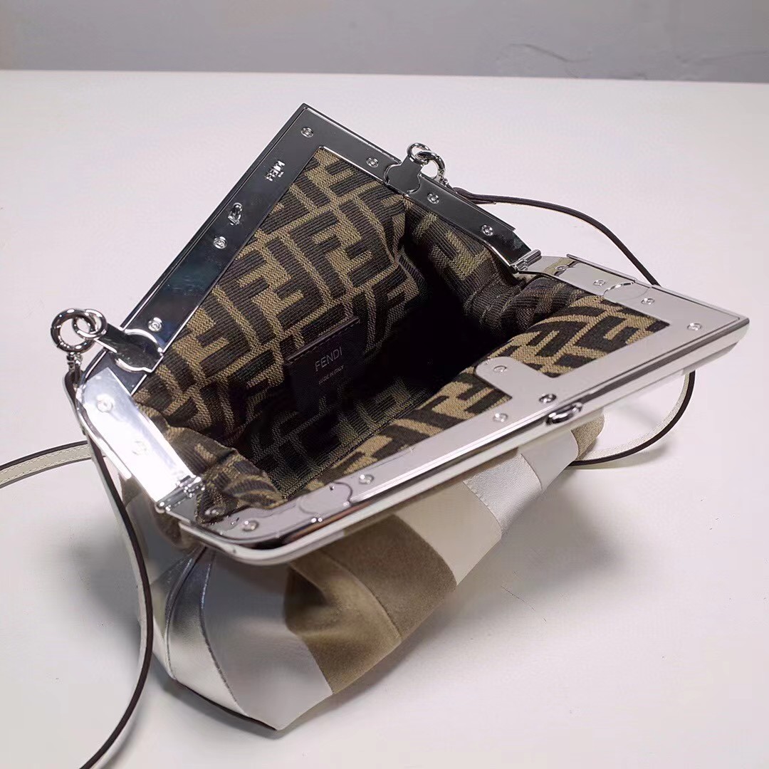 Fendi First Handbag（26-18-9.5cm） - PerfectKickZ