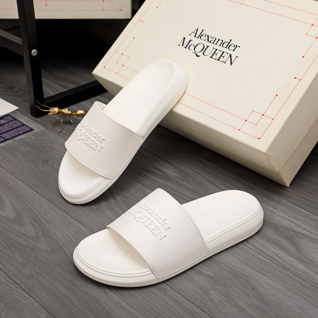 Alexander Mqueen Logo Slipper - PerfectKickZ