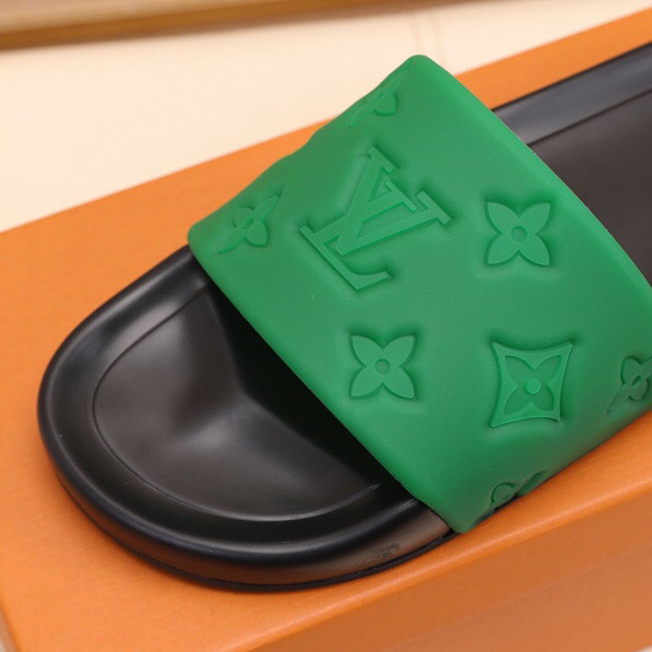 Louis Vuitton Monogram Slippers - 