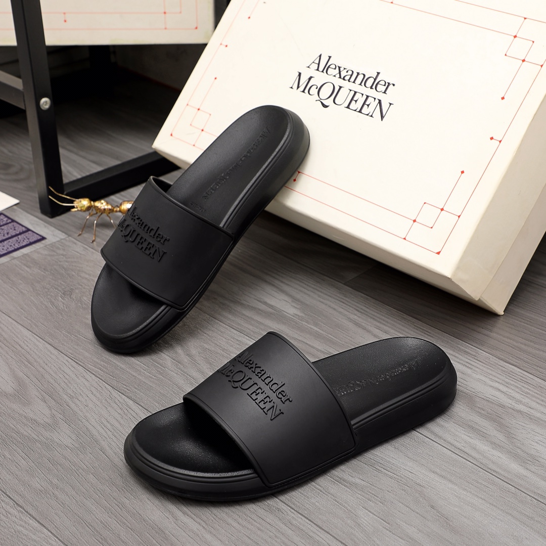 Alexander Mqueen Logo Slipper - PerfectKickZ