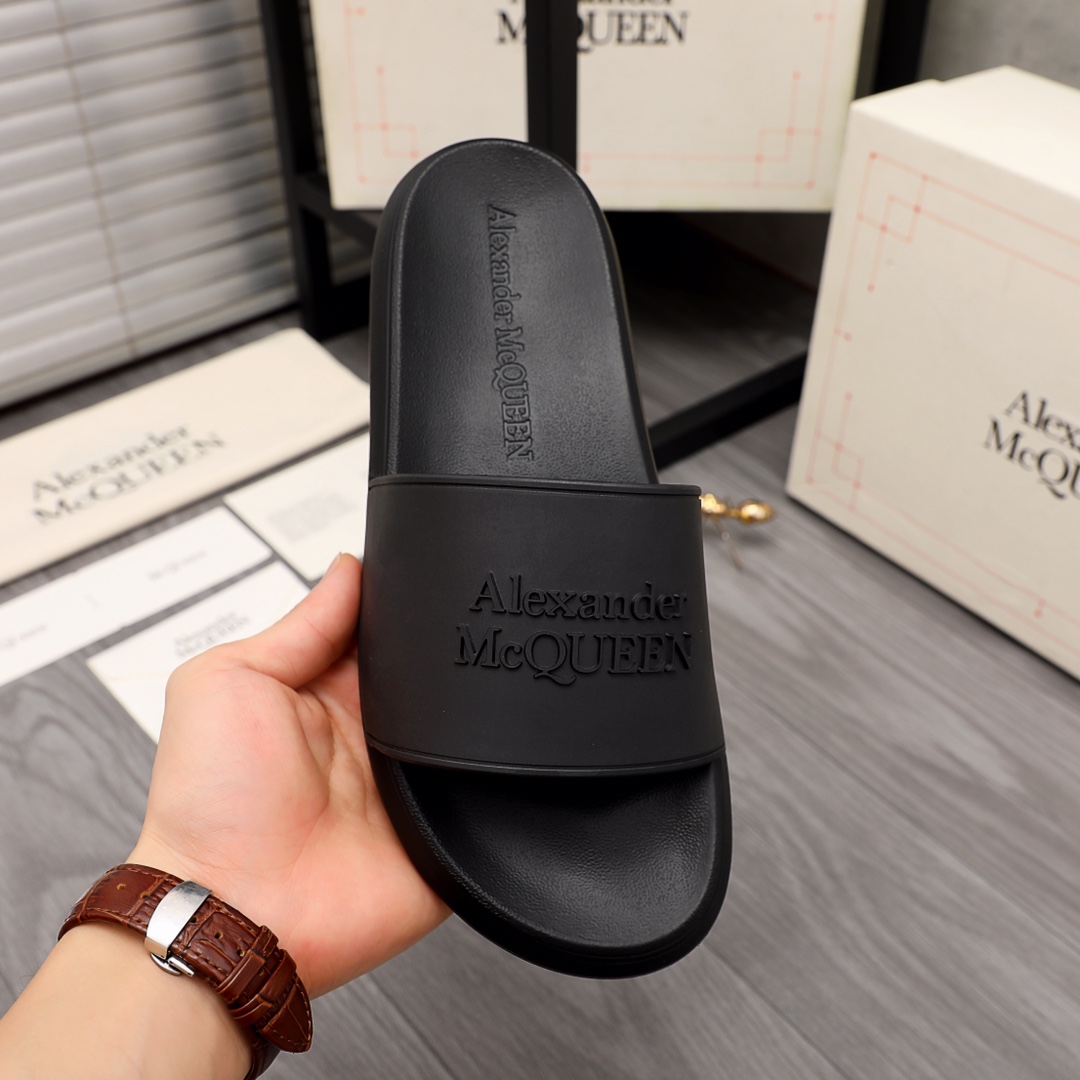 Alexander Mqueen Logo Slipper - PerfectKickZ