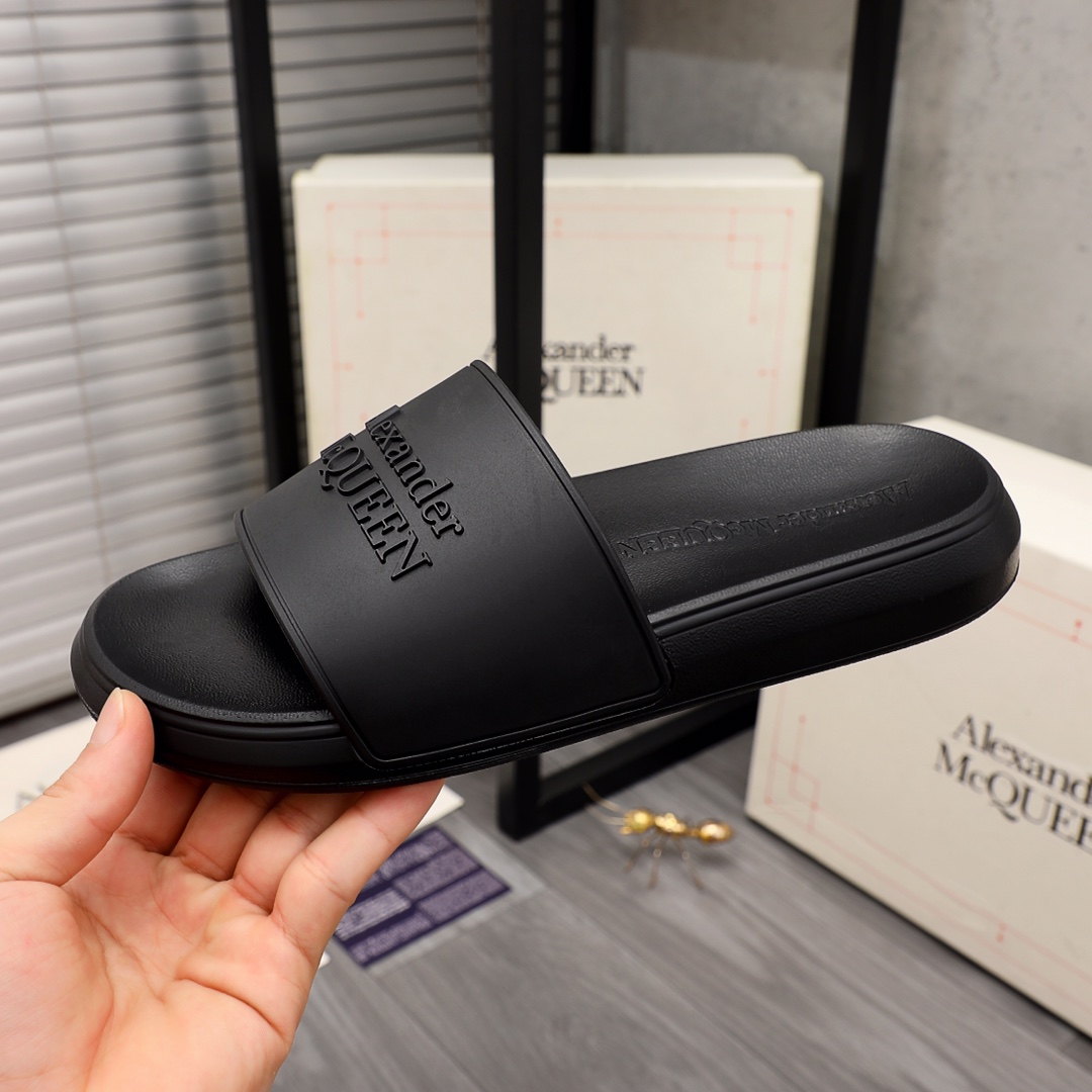 Alexander Mqueen Logo Slipper - PerfectKickZ