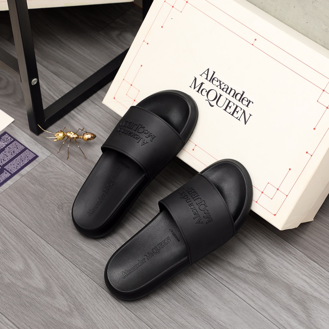 Alexander Mqueen Logo Slipper - PerfectKickZ