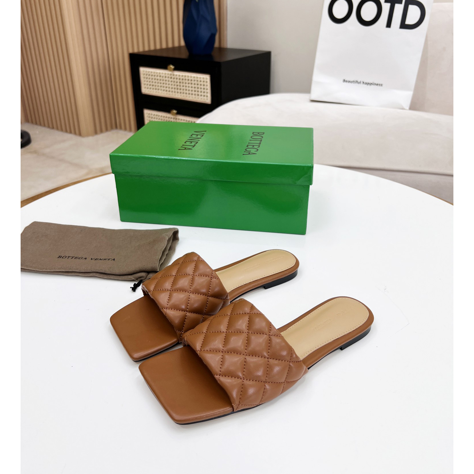 Bottega Veneta Padded Leather Sandals - PerfectKickZ