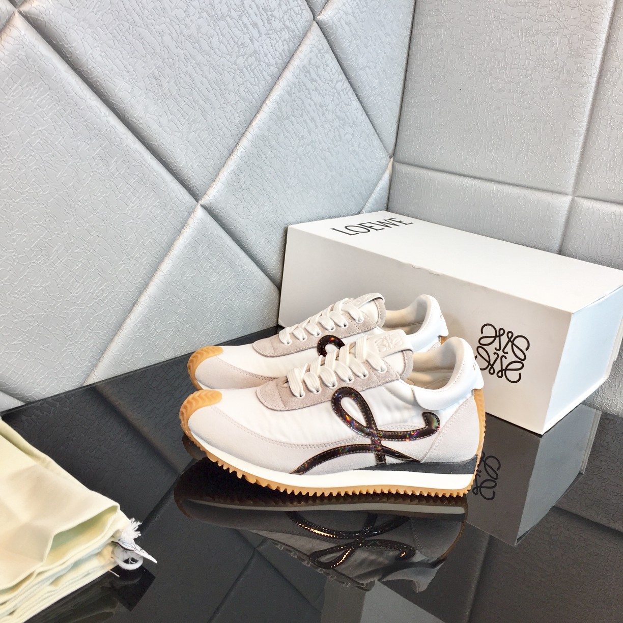 Loewe Flow Runner In Calfskin - PerfectKickZ