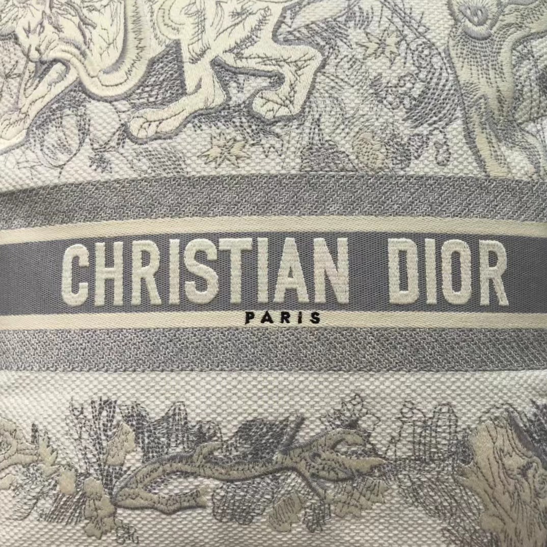 Dior Pillow - PerfectKickZ