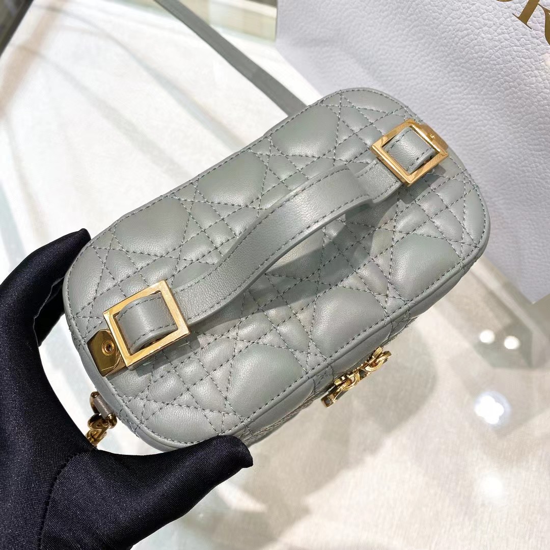 Dior Travel Handbag（18.5-13-10CM） - PerfectKickZ
