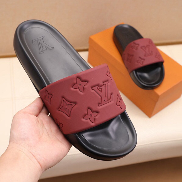Louis Vuitton Monogram Slippers - 