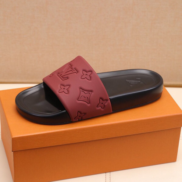 Louis Vuitton Monogram Slippers - 