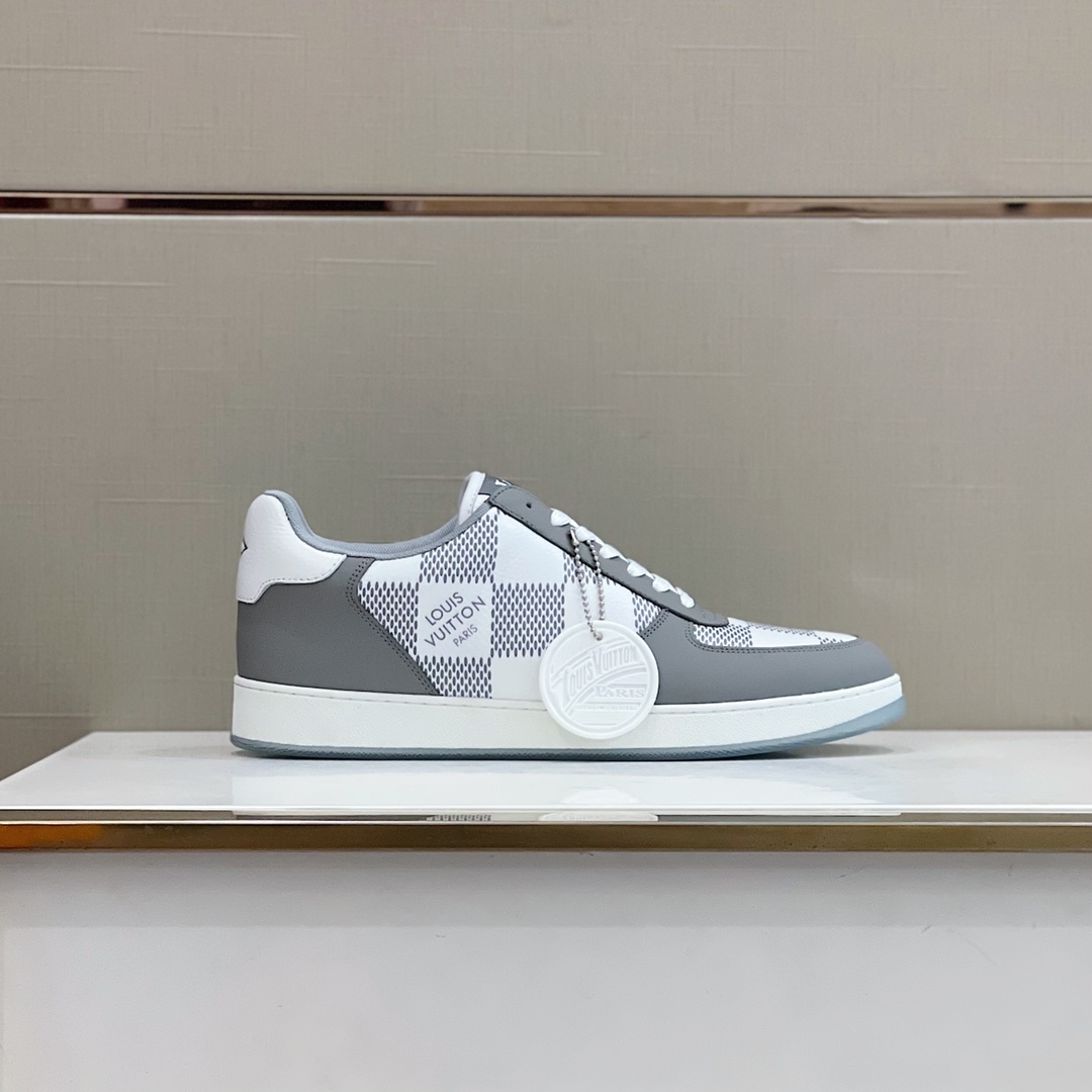 Louis Vuitton Men's Rivoli Sneaker - PerfectKickZ