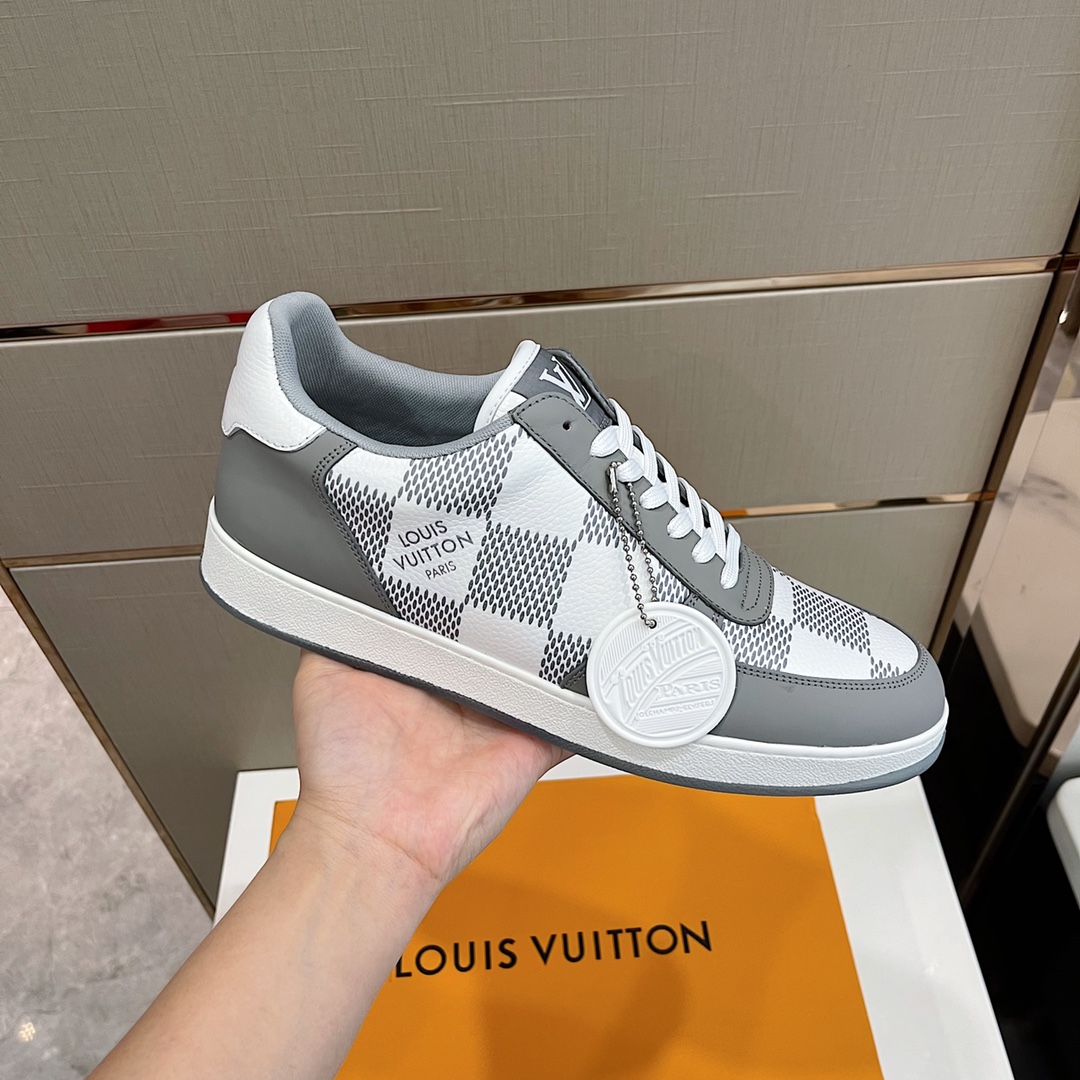 Louis Vuitton Men's Rivoli Sneaker - PerfectKickZ