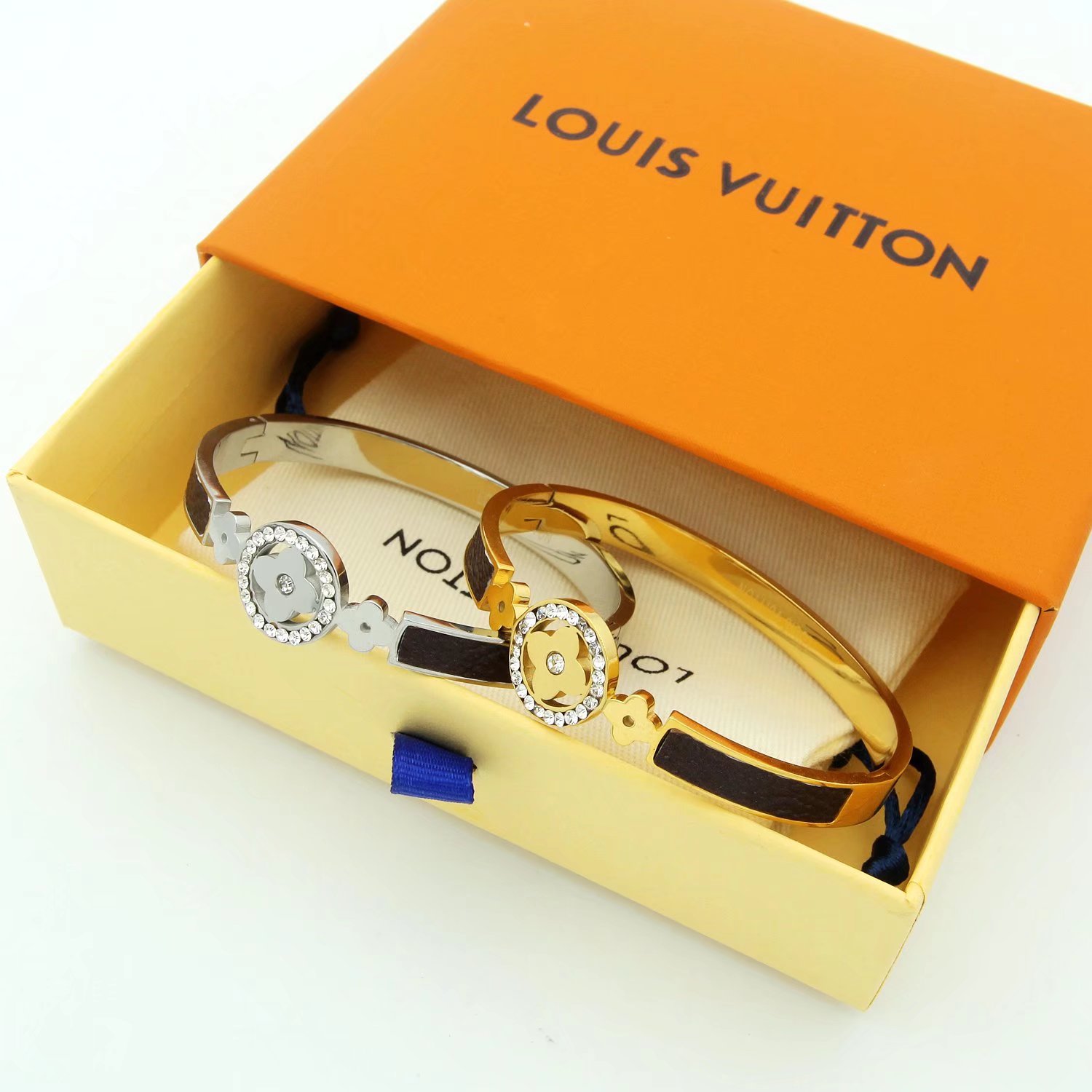 Louis Vuitton Bracelet - PerfectKickZ