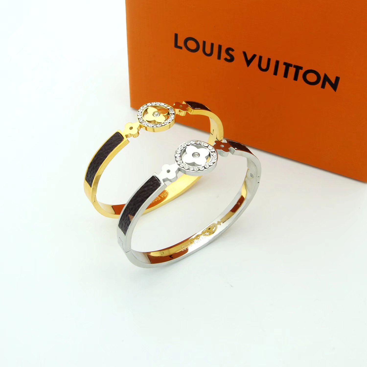 Louis Vuitton Bracelet - PerfectKickZ