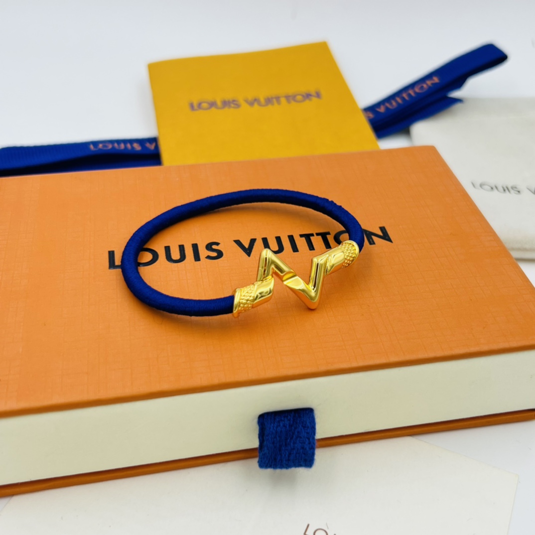Louis Vuitton LV Volt Play 18K Bracelet - PerfectKickZ