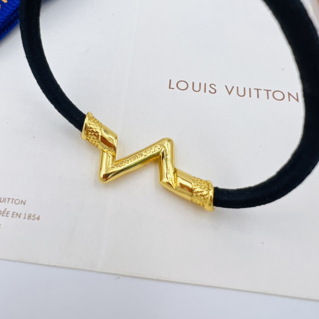 Louis Vuitton LV Volt Play 18K Bracelet - PerfectKickZ