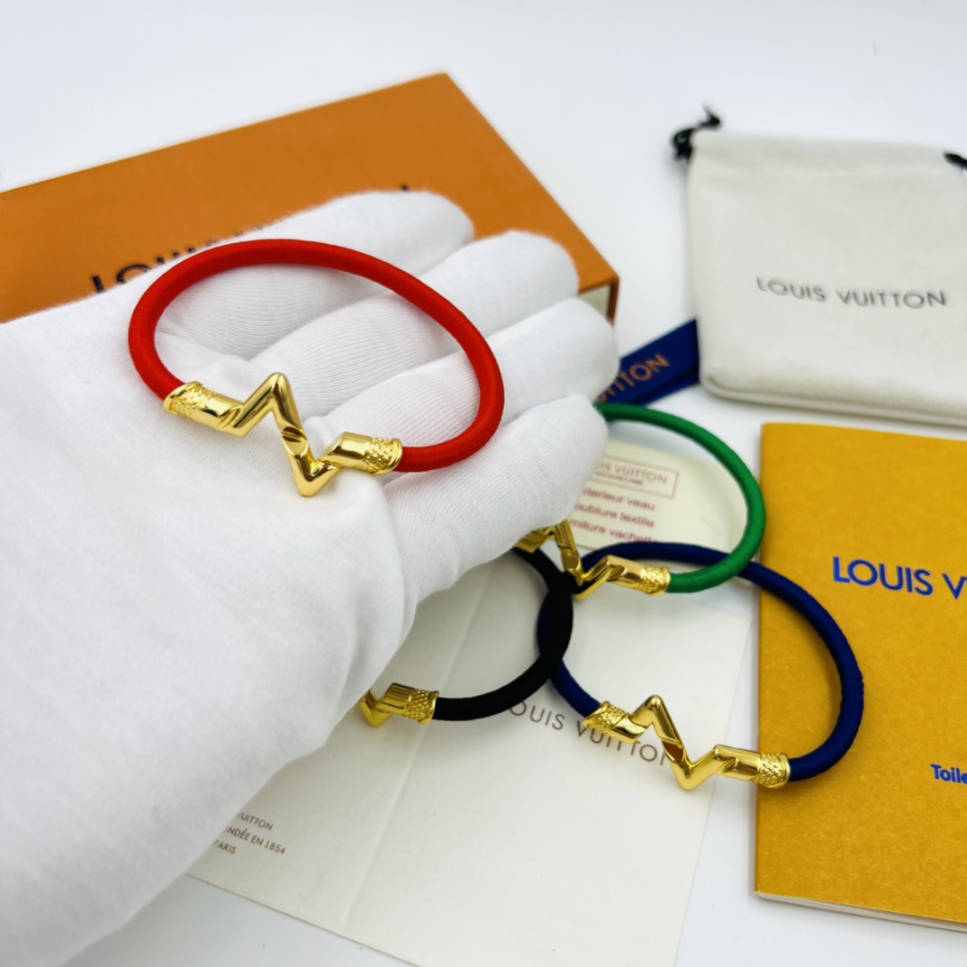Louis Vuitton LV Volt Play 18K Bracelet - PerfectKickZ