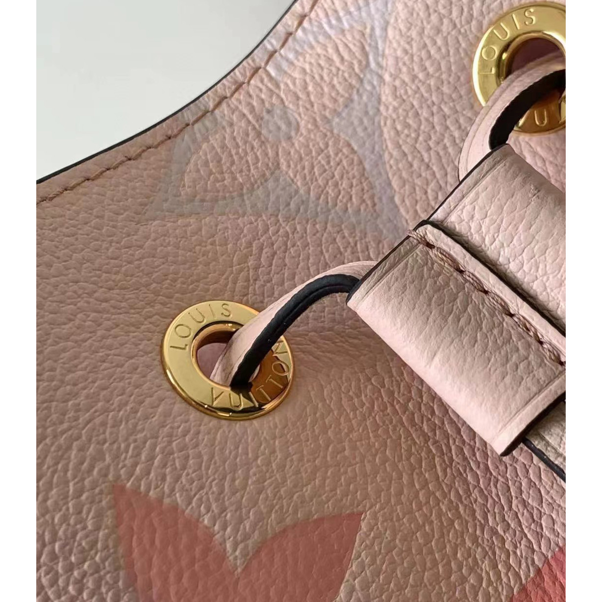 Louis Vuitton Monogram Bucket Bag （20*20*13cm） - 