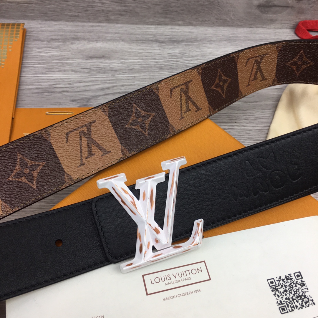 Louis Vuitton Squared LV 40mm Belt - PerfectKickZ