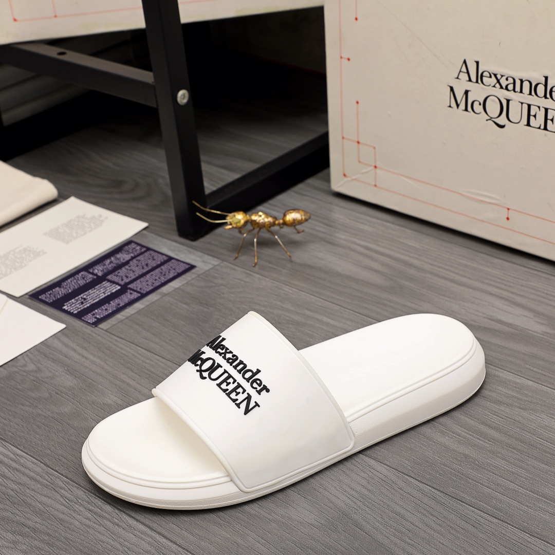 Alexander Mqueen Logo Slipper - PerfectKickZ