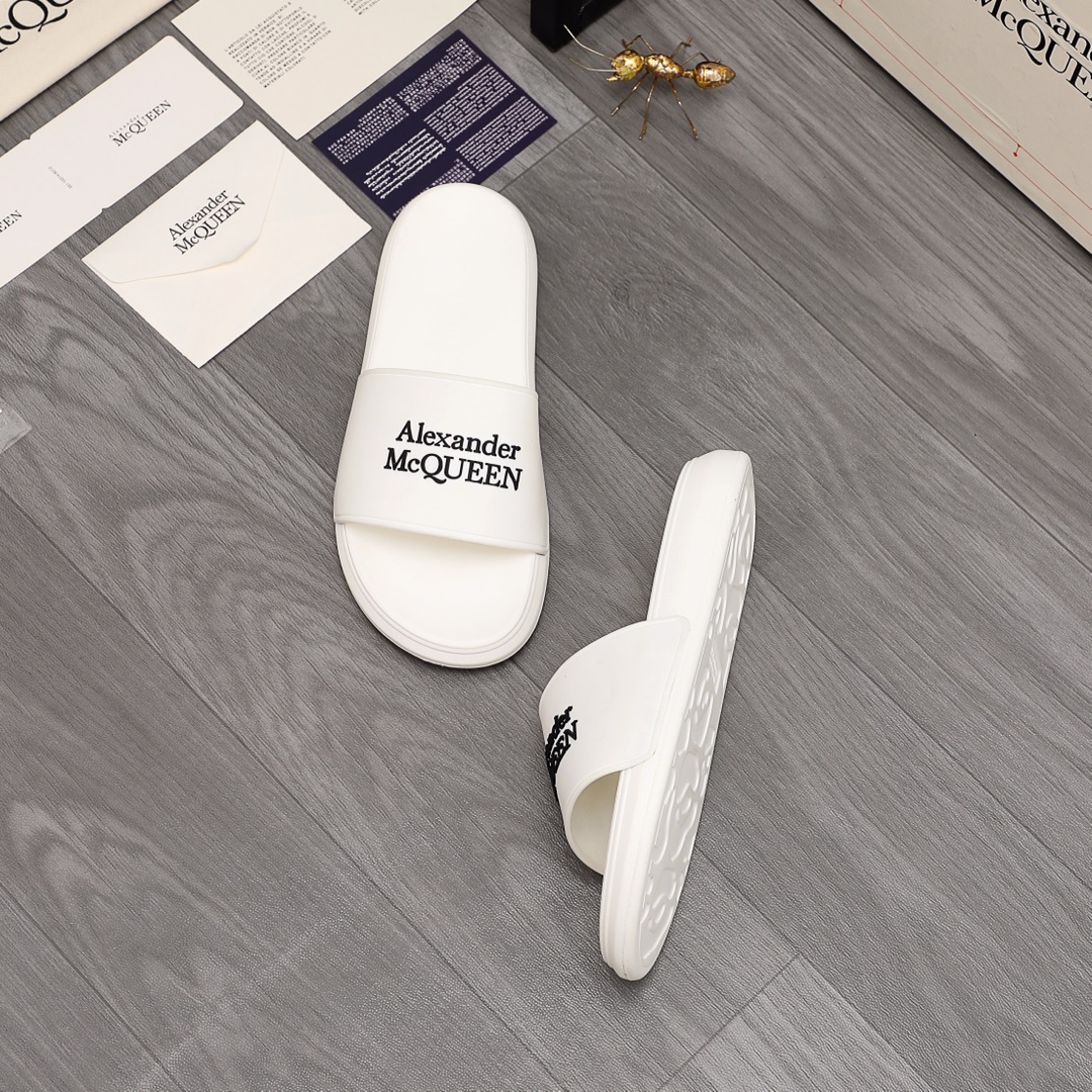 Alexander Mqueen Logo Slipper - PerfectKickZ