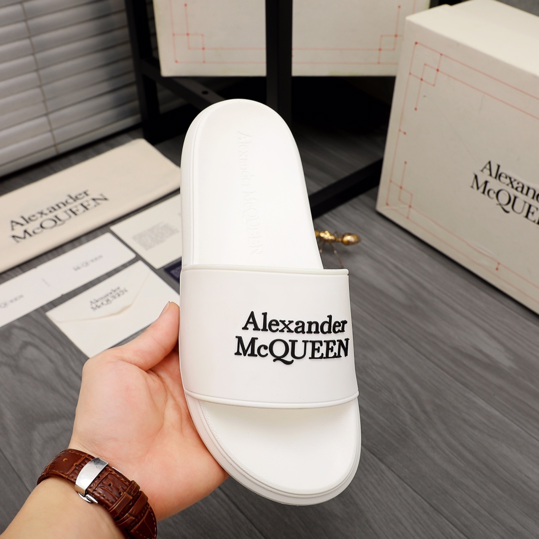 Alexander Mqueen Logo Slipper - PerfectKickZ