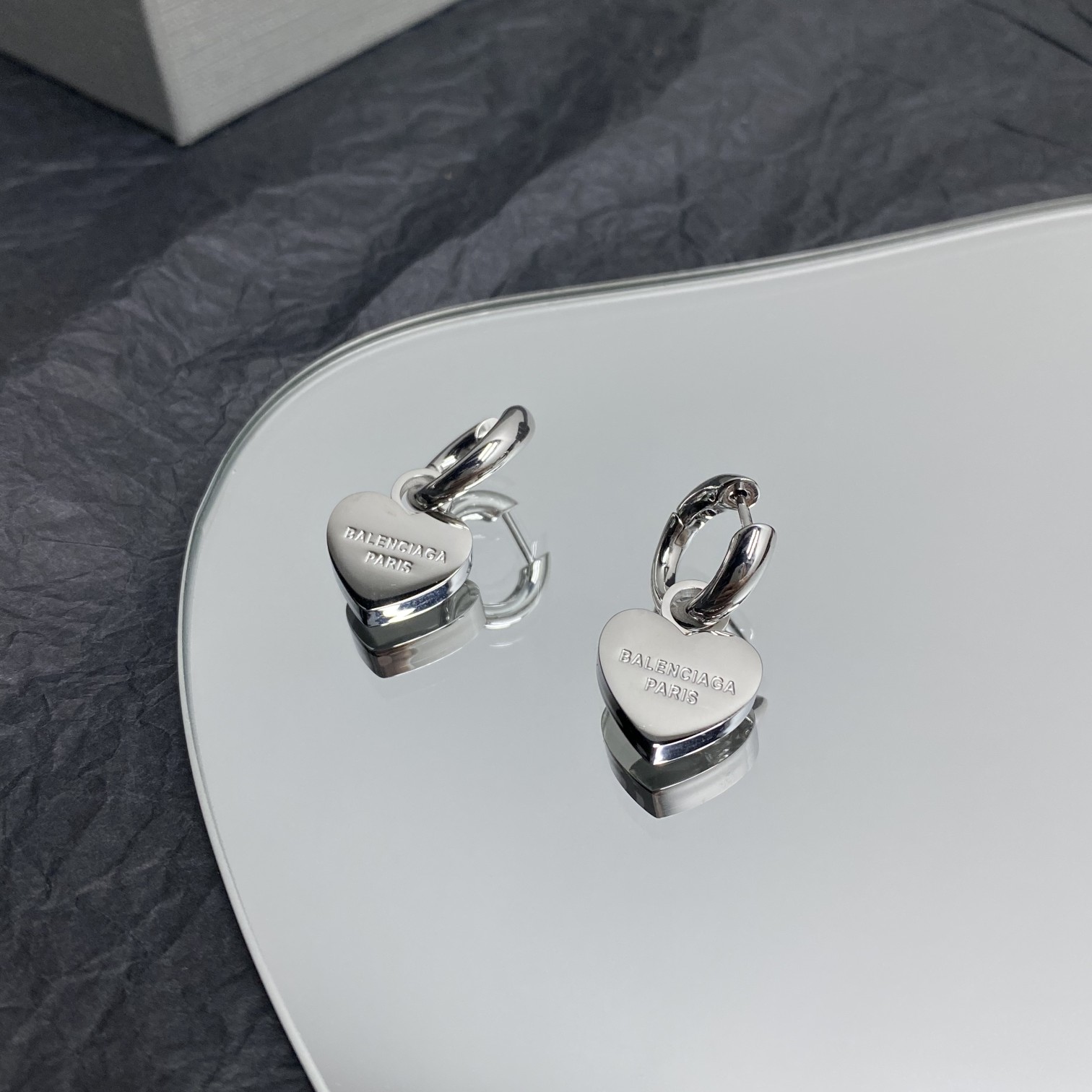 Balenciaga  Engraved Heart Earrings - PerfectKickZ