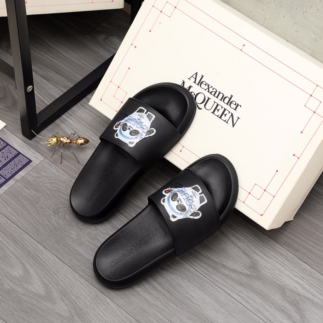 Alexander Mqueen Logo Slipper - PerfectKickZ