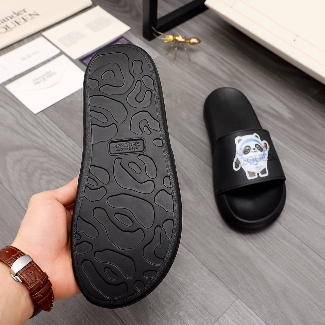 Alexander Mqueen Logo Slipper - PerfectKickZ