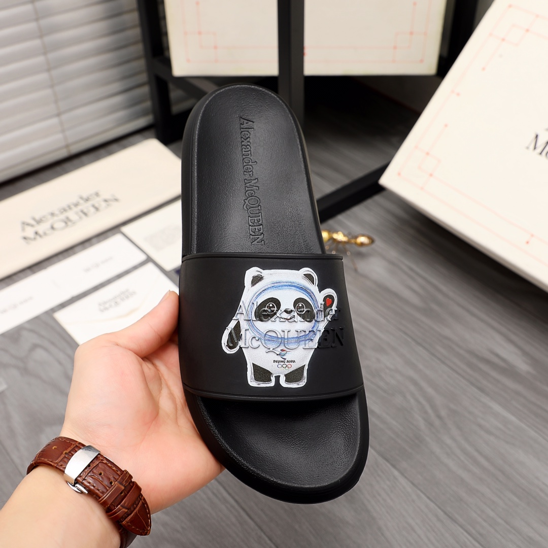 Alexander Mqueen Logo Slipper - PerfectKickZ
