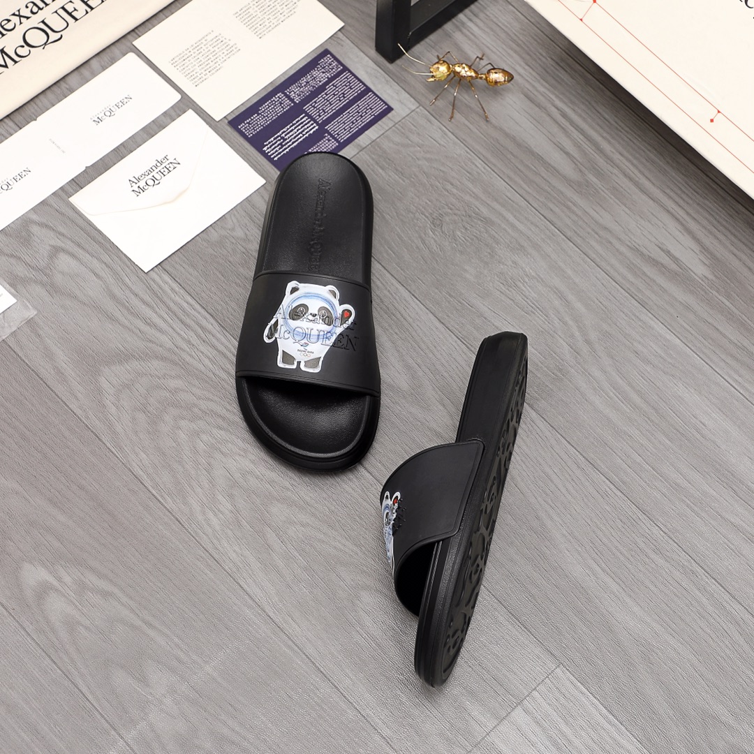 Alexander Mqueen Logo Slipper - PerfectKickZ