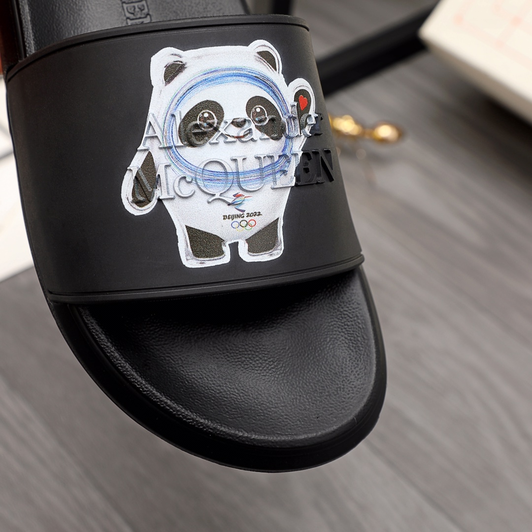 Alexander Mqueen Logo Slipper - PerfectKickZ