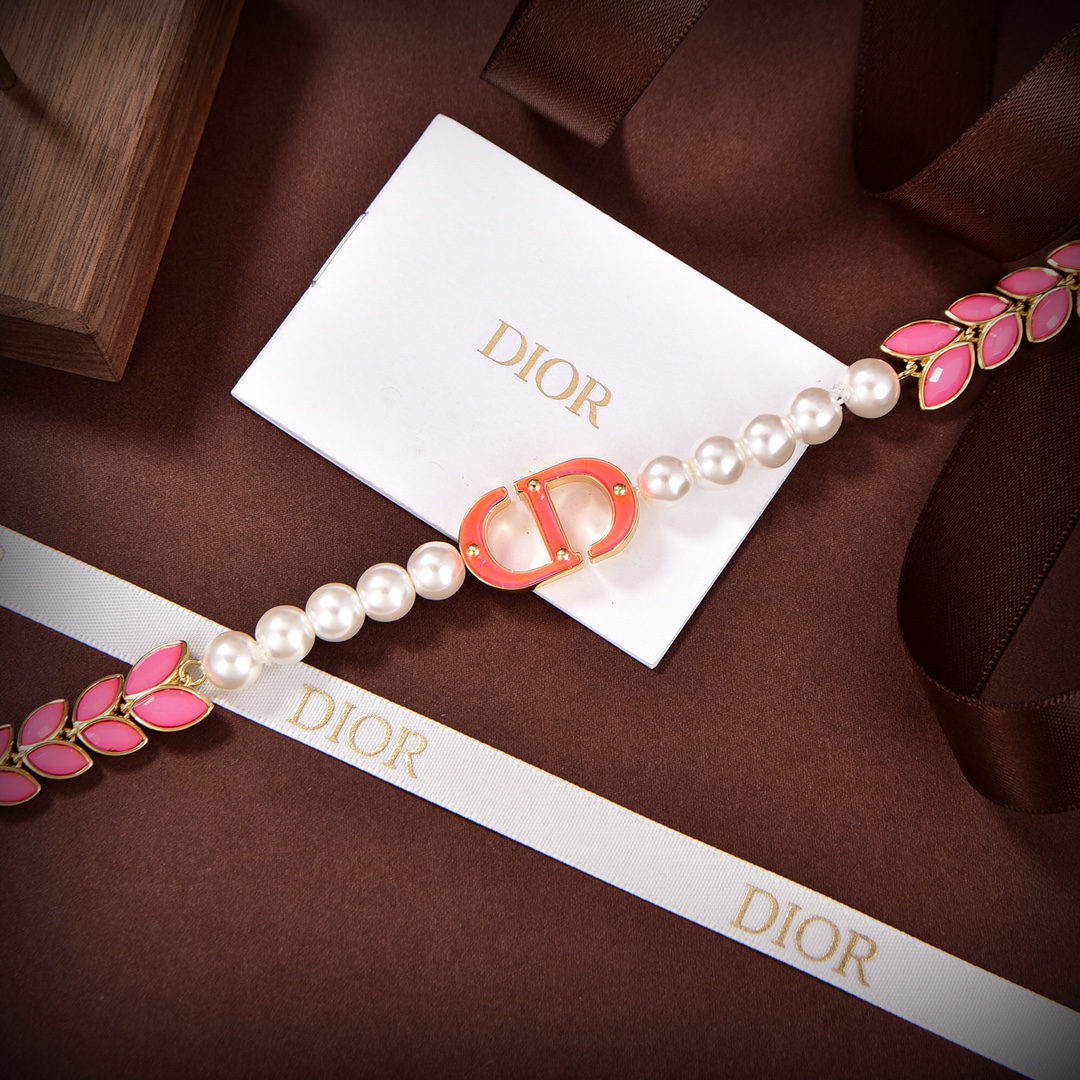 Dior 30 Montaigne Necklace - PerfectKickZ