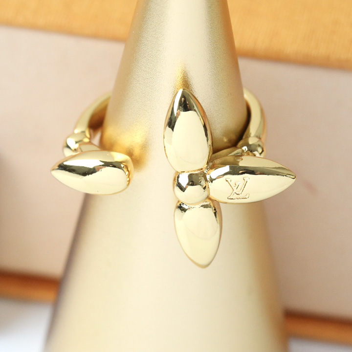 Louis Vuitton Silver Ring - PerfectKickZ