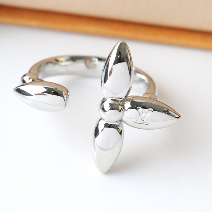Louis Vuitton Silver Ring - PerfectKickZ