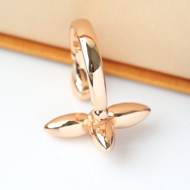 Louis Vuitton Silver Ring - PerfectKickZ