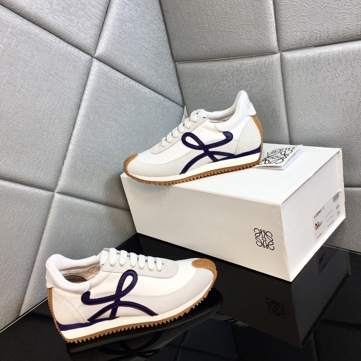 Loewe Flow Runner In Calfskin - PerfectKickZ