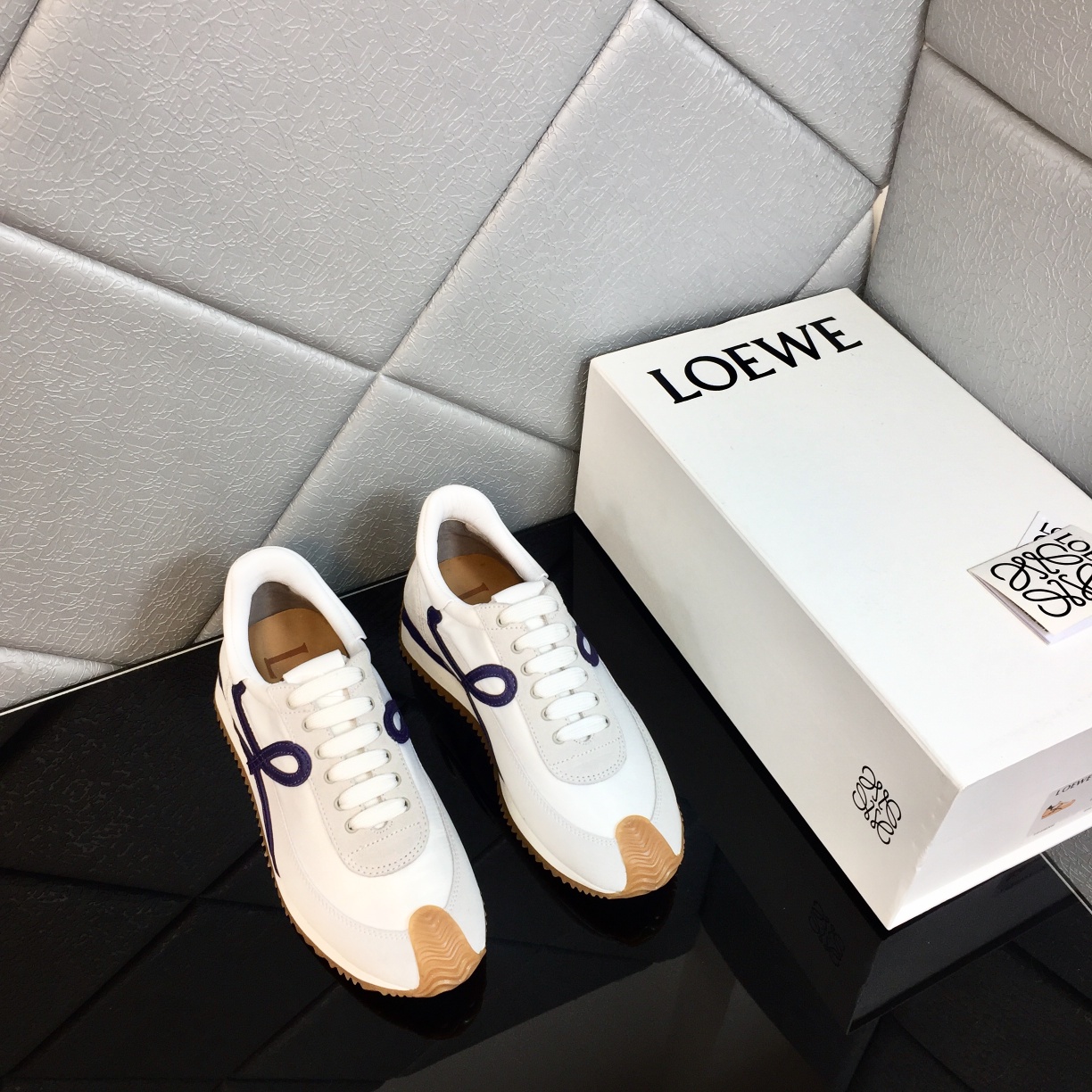 Loewe Flow Runner In Calfskin - PerfectKickZ