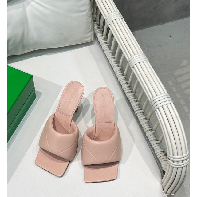 Bottega Veneta Padded Leather Sandals - PerfectKickZ